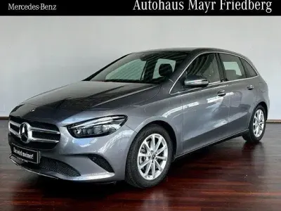Gebraucht Mercedes B200 163 PS (119 kW) 2020 Mountaingrau Van / Kleinbus