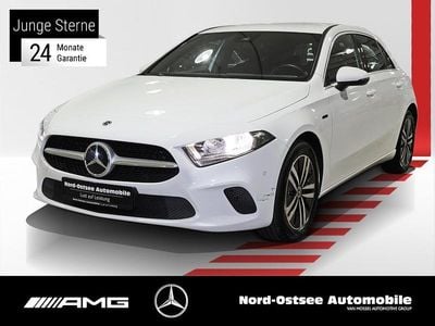 Unilack polarweiß Gebraucht 2021 Mercedes A250 Progressive Limousine | 21.990 € (Guter Preis)