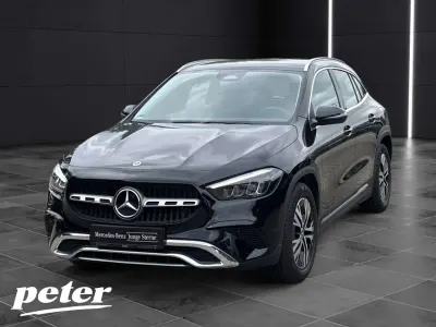 Gebraucht Mercedes GLA200 Progressive 163 PS (119 kW) 2025 Metalliclack kosmosschwarz SUV