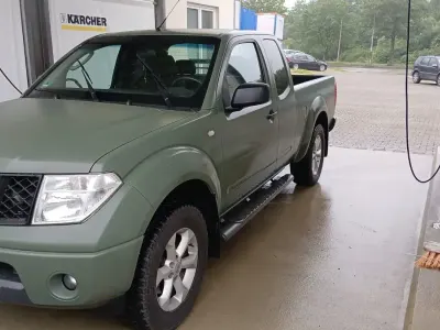 Gebraucht Nissan Navara 171 PS (125 kW) 2007 Grün Pickup