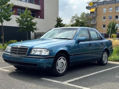 Mercedes C180