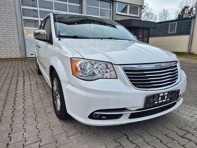 Gebraucht Chrysler Town & Country 287 PS (211 kW) 2014 Weiß Van / Kleinbus