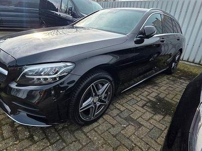 Gebraucht Mercedes C220 AMG line 194 PS (142 kW) 2018 Schwarz Limousine