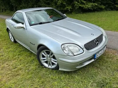 Gebraucht Mercedes SLK230 197 PS (144 kW) 2001 Silber Cabrio