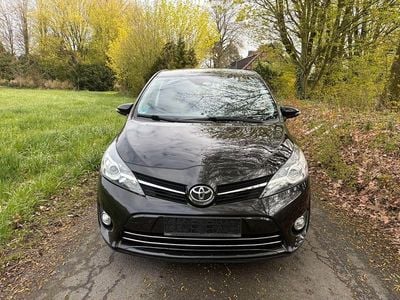 Gebraucht Toyota Verso Edition-S 111 PS (81 kW) 2016 Schwarz Van / Kleinbus
