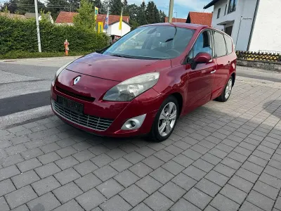 Gebraucht Renault Grand Scénic III 140 PS (102 kW) 2010 Rot Van / Kleinbus