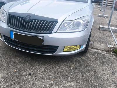 Gebraucht Skoda Octavia 160 PS (117 kW) 2009 Grau Kombi