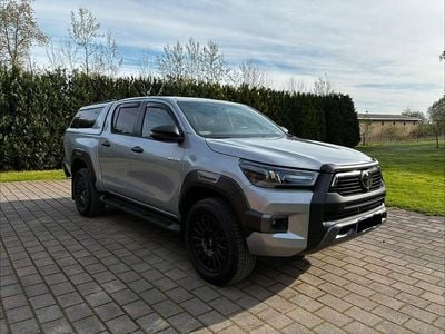 Usata Toyota HiLux 204 CV (150 kW) 2022 Argento Pick-up