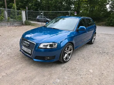 Gebraucht Audi A3 Sportback Comfort 160 PS (117 kW) 2009 Blau Kleinwagen