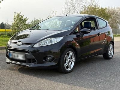 Usata Ford Fiesta 95 CV (69 kW) 2010 Nero Utilitaria