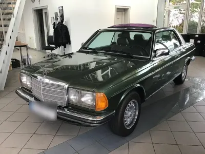 Gebraucht Mercedes 230 136 PS (100 kW) 1983 Grün Coupé