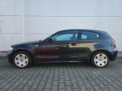 Gebraucht BMW 116 Advantage 122 PS (89 kW) 2010 Schwarz Kleinwagen