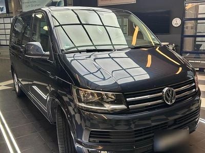 Second-hand VW T6 Comfortline 150 CP (110 kW) 2016 Albastru Van