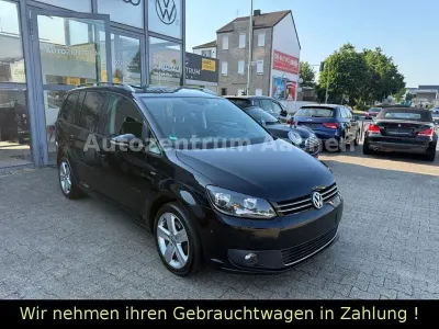 Gebraucht VW Touran Life 105 PS (77 kW) 2013 Schwarz Van / Kleinbus
