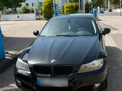 Gebraucht BMW 320 170 PS (125 kW) 2008 Schwarz Limousine