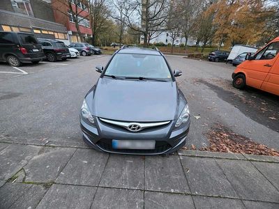 Gebraucht Hyundai i30 2011 Grau Kombi