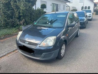 Usata Ford Fiesta 69 CV (50 kW) 2006 Grigio Utilitaria