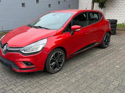 Usata Renault Clio IV 118 CV (86 kW) 2018 Rosso Utilitaria
