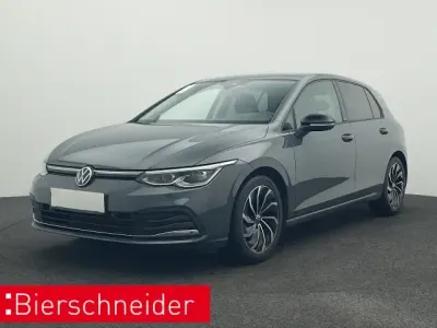 Gebraucht VW Golf VIII Active 150 PS (110 kW) 2022 Grau Limousine
