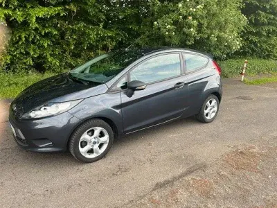 Gebraucht Ford Fiesta Ambiente 60 PS (44 kW) 2009 Grau Limousine