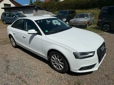 Gebraucht Audi A4 170 PS (125 kW) 2012 Weiß Limousine