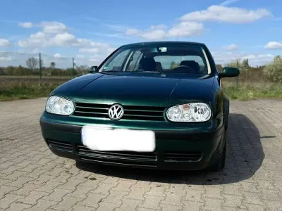 Brugt VW Golf III Basis 75 HK (55 kW) 1998 Grøn Sedan