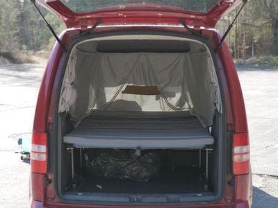 Gebraucht VW Caddy 102 PS (75 kW) 2010 Rot Van / Kleinbus