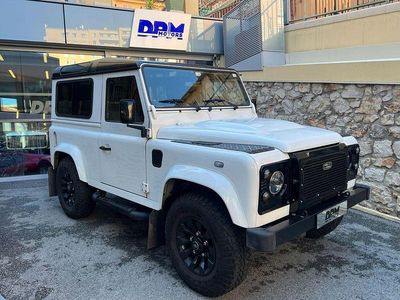 Gebraucht Land Rover Defender 122 PS (89 kW) 2013 Weiß Kombi