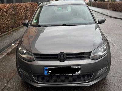 Gebraucht VW Polo 90 PS (66 kW) 2012 Grau Kleinwagen