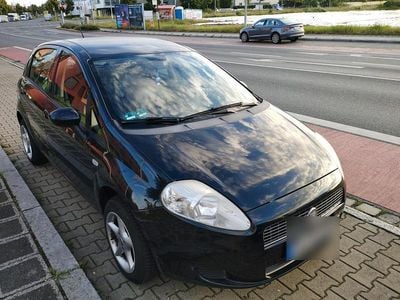 Second-hand Fiat Grande Punto 77 CP (56 kW) 2009 Negru Hatchback