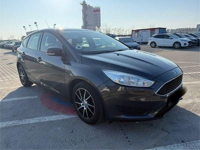 Gebraucht Ford Focus Trend 101 PS (74 kW) 2015 Limousine