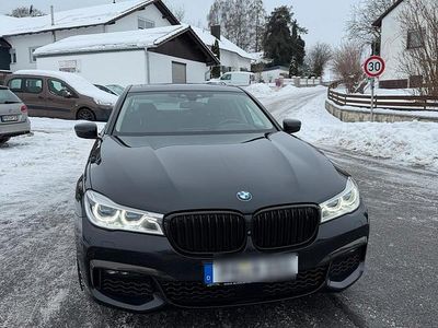 Gebraucht BMW 740 M Sport 320 PS (235 kW) 2017 Schwarz Limousine