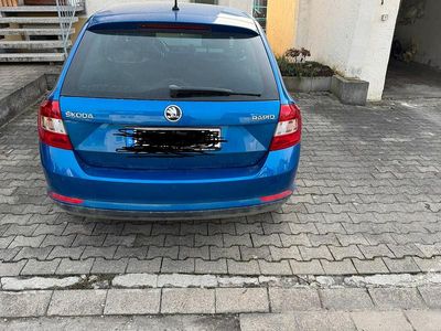 Gebraucht Skoda Rapid Joy 90 PS (66 kW) 2016 Blau Kleinwagen