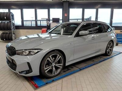 Gebraucht BMW 320 M Sport 190 PS (139 kW) 2024 Grau Kombi