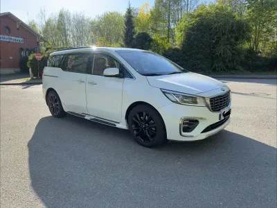 Gebraucht Kia Carnival 203 PS (149 kW) 2020 Weiß Van / Kleinbus