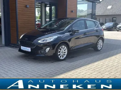 Gebraucht Ford Fiesta Titanium 101 PS (74 kW) 2019 Schwarz Kleinwagen