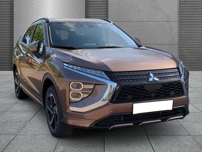 Bronzebraun (c21) Gebraucht 2024 Mitsubishi Eclipse Cross Select SUV | 31.150 € (Etwas zu teuer)