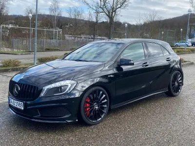Gebraucht Mercedes A45 AMG AMG line 156 PS (114 kW) 2015 Schwarz Limousine