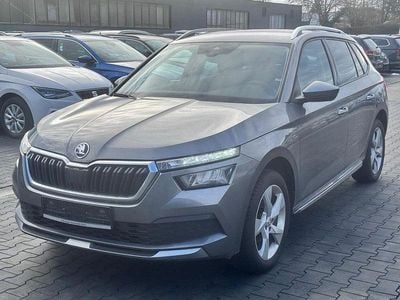 Grau Gebraucht 2023 Skoda Kamiq Style SUV | 16.990 €