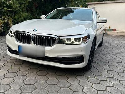 Gebraucht BMW 530 265 PS (194 kW) 2019 Weiß Kombi