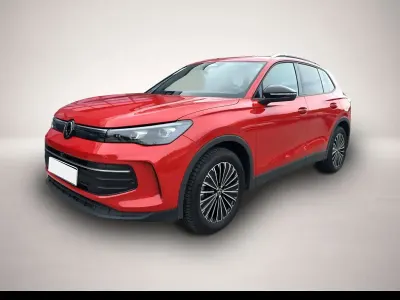 Gebraucht VW Tiguan Goal 150 PS (110 kW) 2025 Rot SUV
