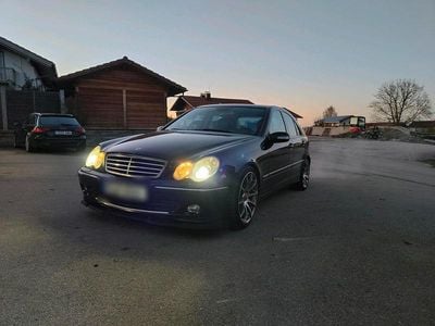 Gebraucht 2006 Mercedes C350 Limousine | 9.989 € (Fairer Preis)