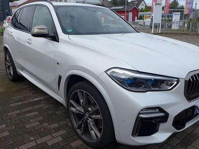 Mineralweiss metallic Gebraucht 2020 BMW X5 SUV | 56.990 € (Teuer)