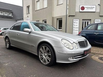 Gebraucht Mercedes E320 224 PS (164 kW) 2005 Silber Limousine