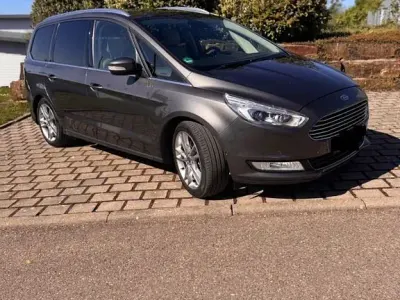 Usata Ford Galaxy Titanium 179 CV (131 kW) 2016 Grigio Monovolume