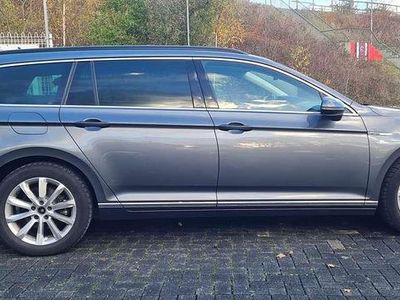 Grau Gebraucht 2017 VW Passat Kombi | 13.000 € (Guter Preis)