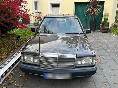 Grau Gebraucht 1988 Mercedes 190 Limousine | 9.999 €