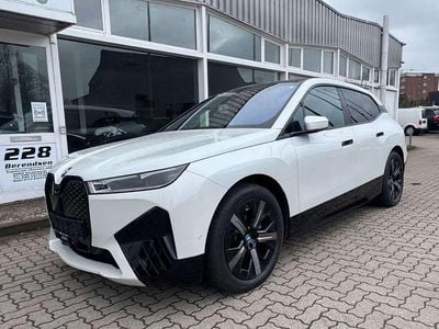 Gebraucht BMW iX Sport Line 384 kW (523 PS) 2022 Mineralweiss SUV