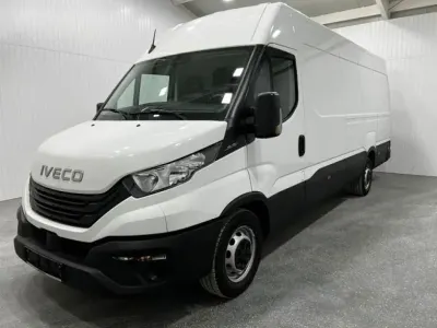 Gebraucht Iveco Daily 156 PS (114 kW) 2024 Bianco ic 194 (weiss) Van