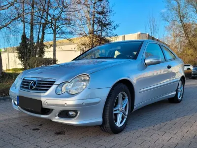 Usata Mercedes C180 143 CV (105 kW) 2007 Argento Coupé
